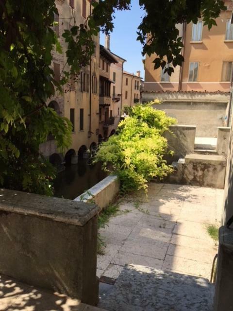 شقة Palazzo Guerrieri Da Fermo مانتوفا المظهر الخارجي الصورة